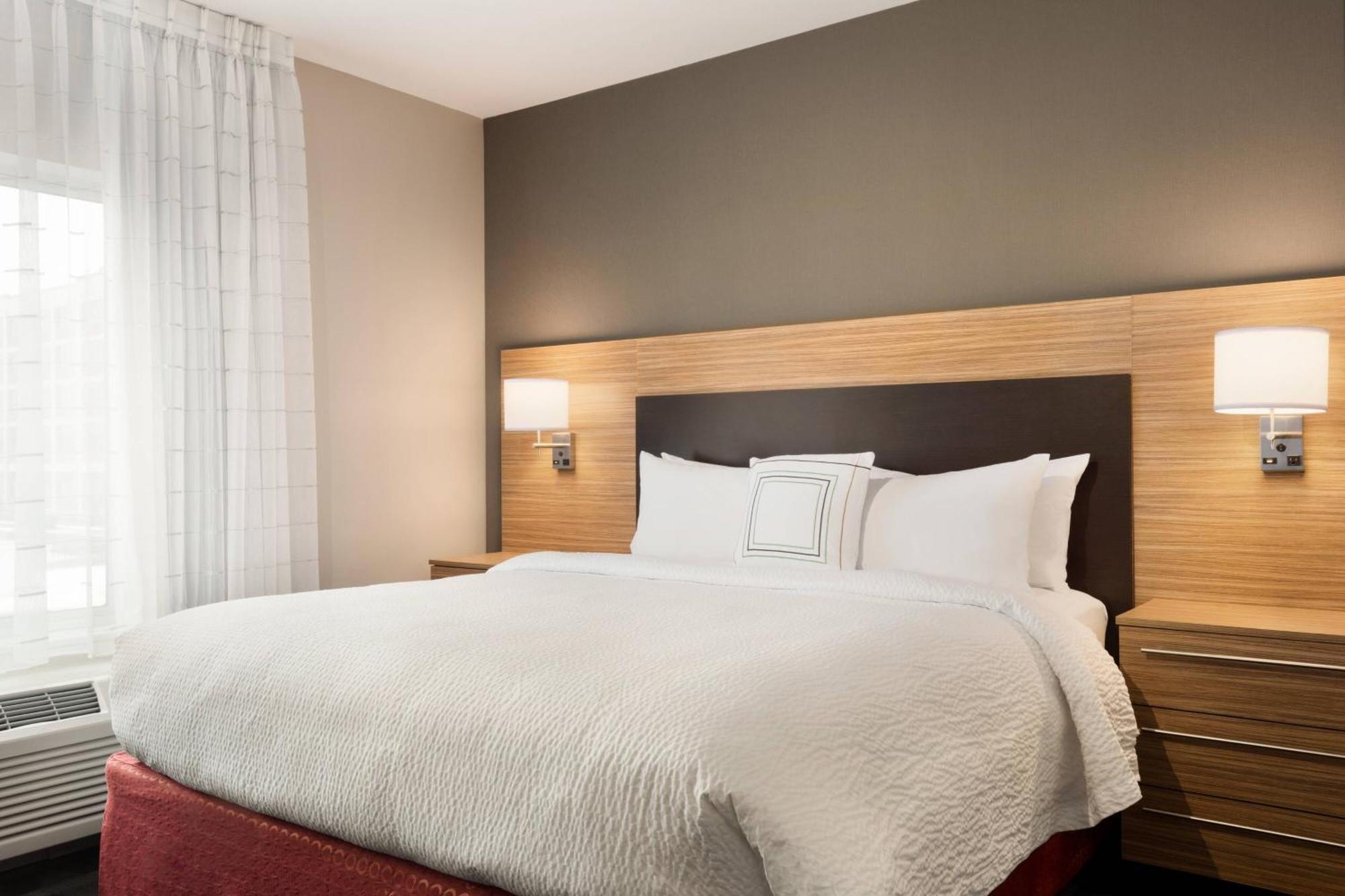 Towneplace Suites By Marriott Dubuque Downtown Ngoại thất bức ảnh