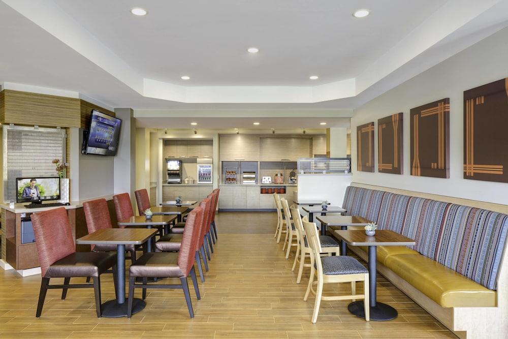 Towneplace Suites By Marriott Dubuque Downtown Ngoại thất bức ảnh